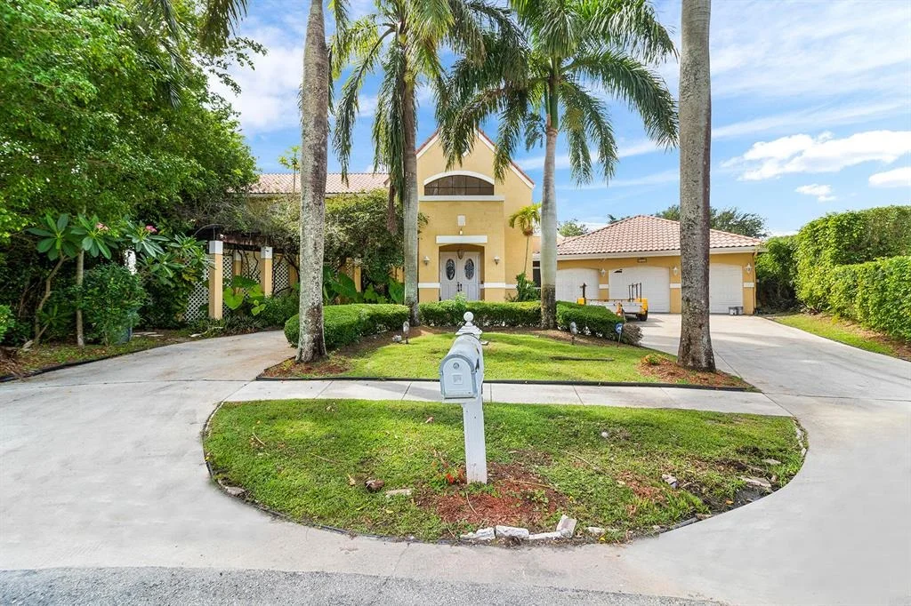Photo of 23281 Lago Mar Circle