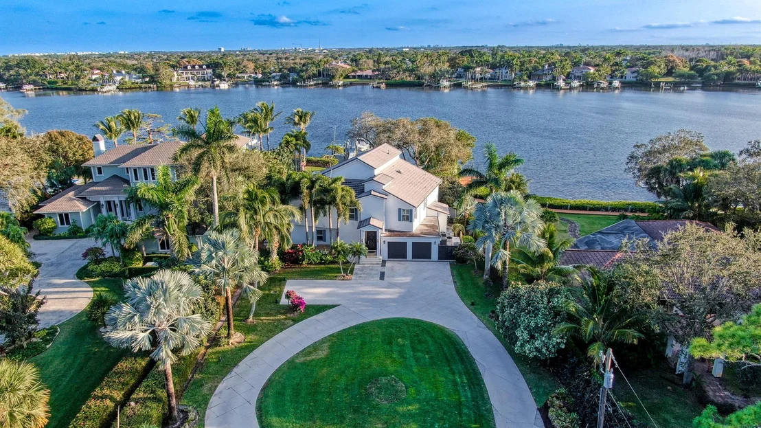 Photo of 5438 Pennock Point Road