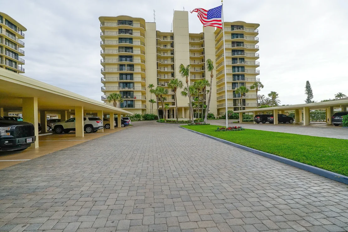 Photo of Unit 603 at 100 Beach Road
