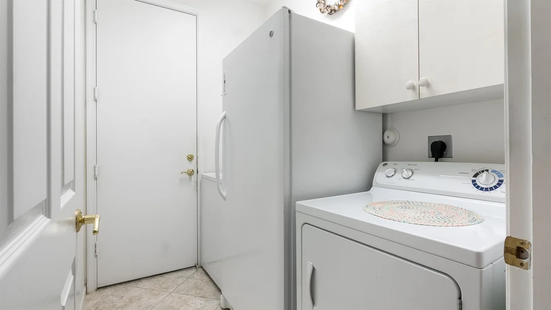 Photo of 9046 Bari Lane