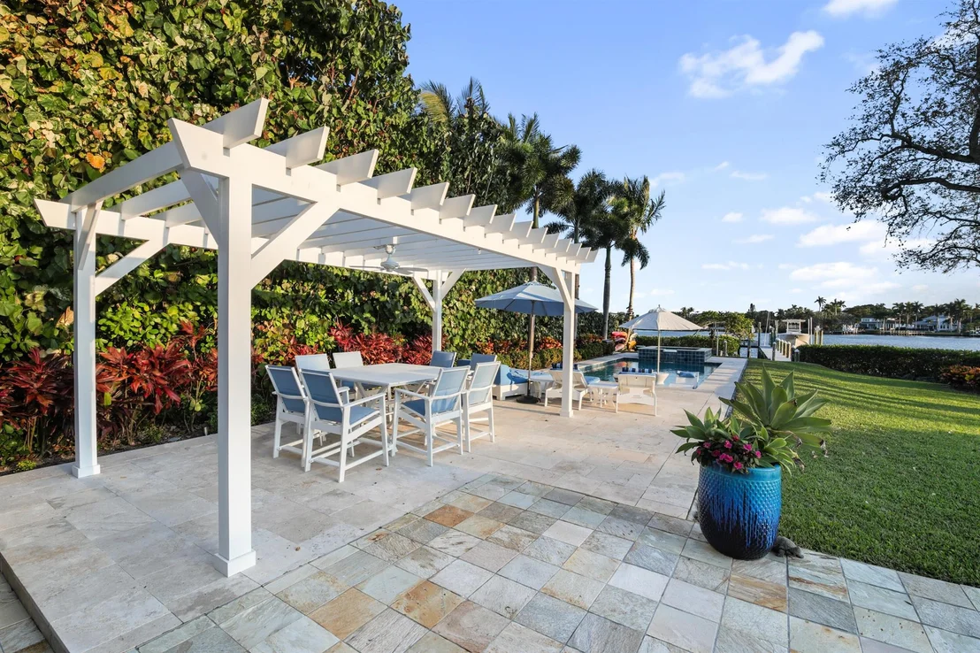Photo of 5438 Pennock Point Road