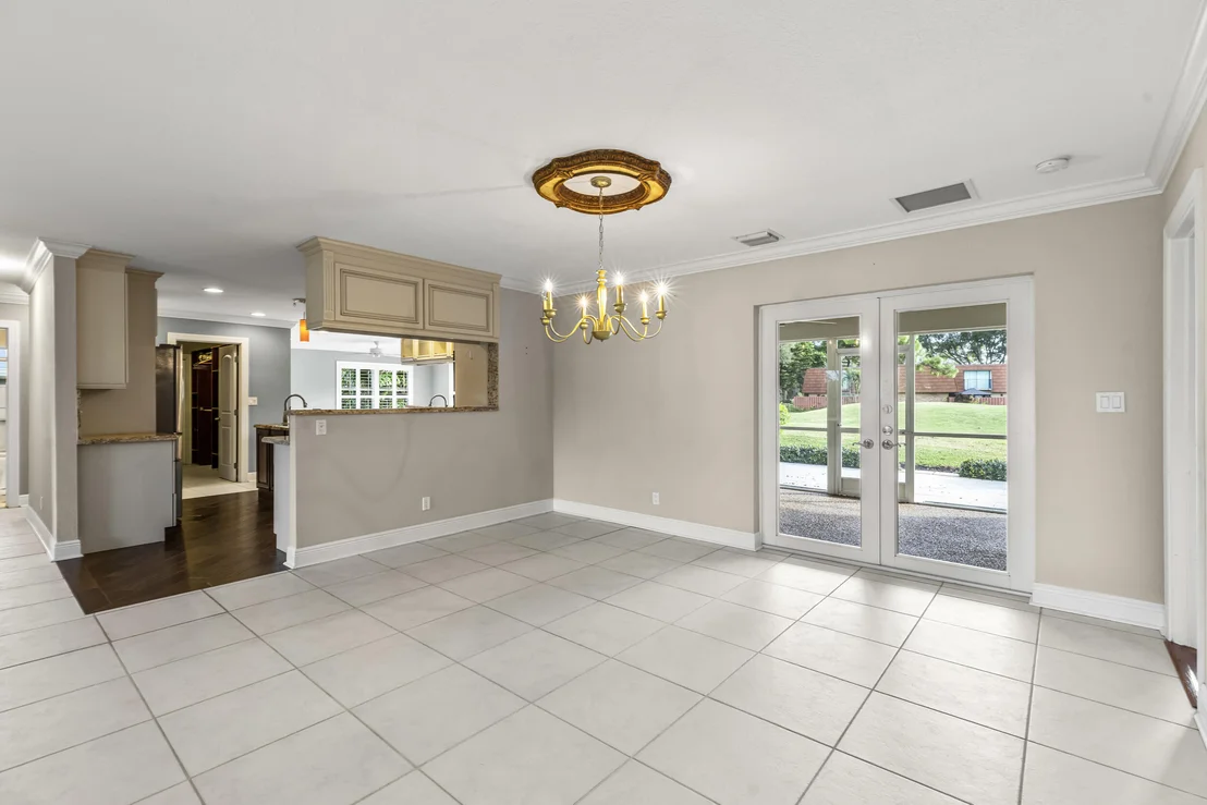 Photo of 3210 Lakeview Drive