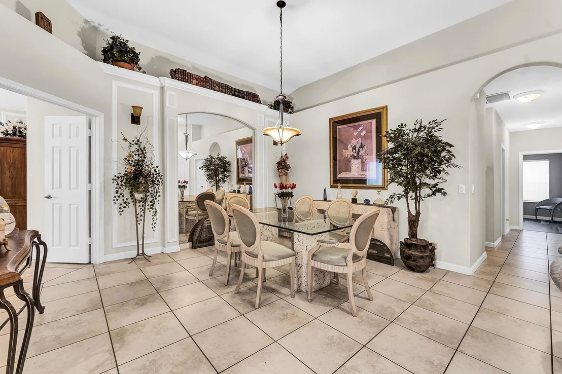 Photo of 4813 S Classical Boulevard