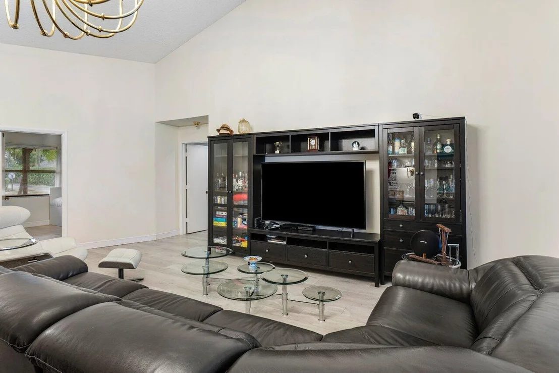 Photo of 10869 River Glenn Drive