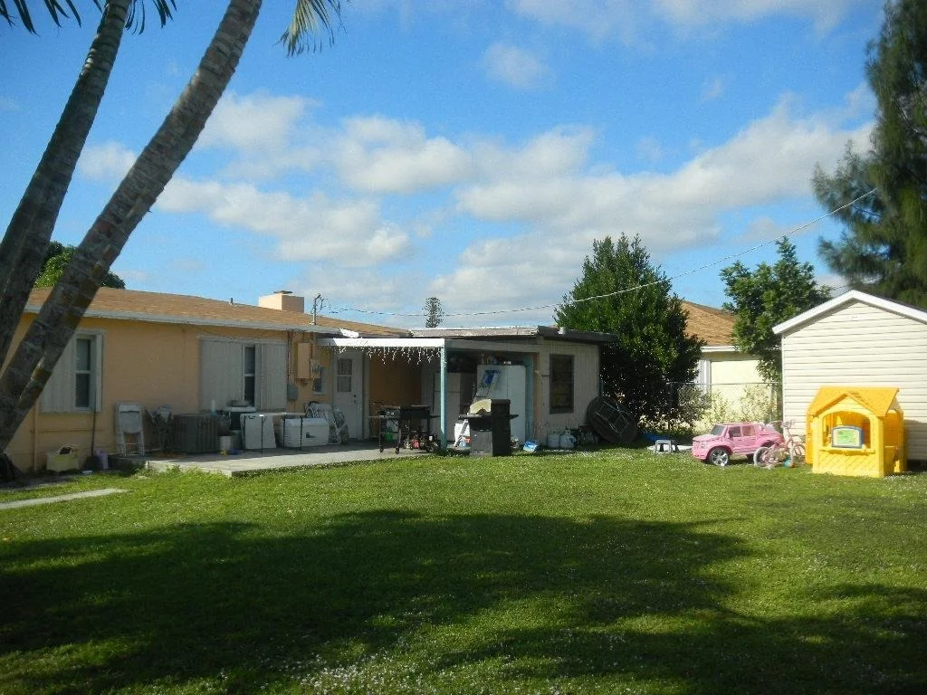 Photo of 2360 Par Road