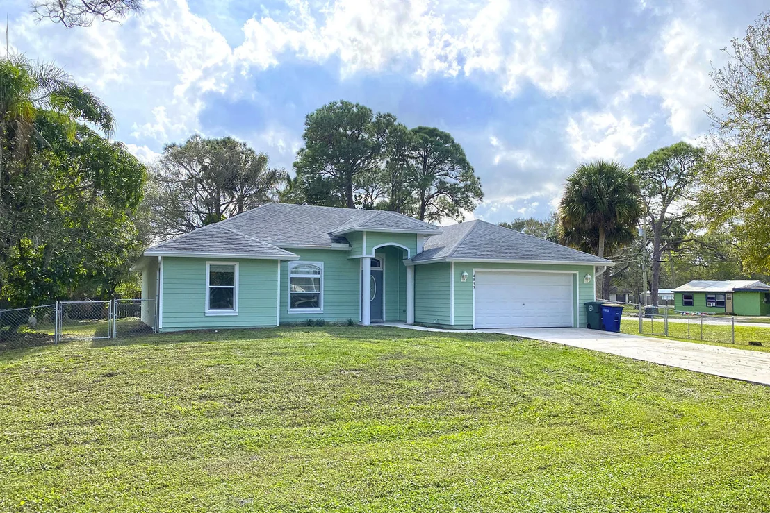 Photo of 4899 Kirby Loop Road