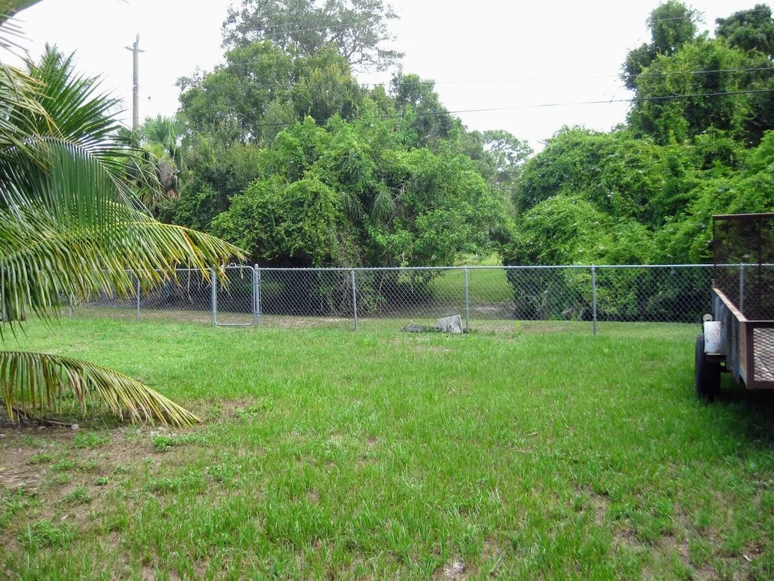 Photo of 7105 North Boulevard