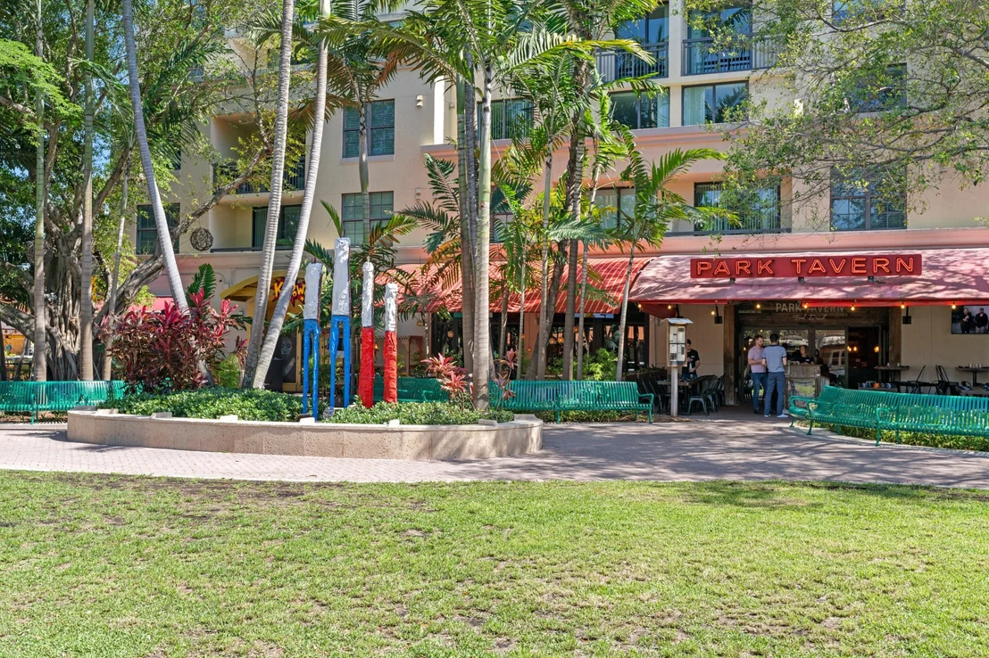 Photo of 5285 Sunrise Boulevard