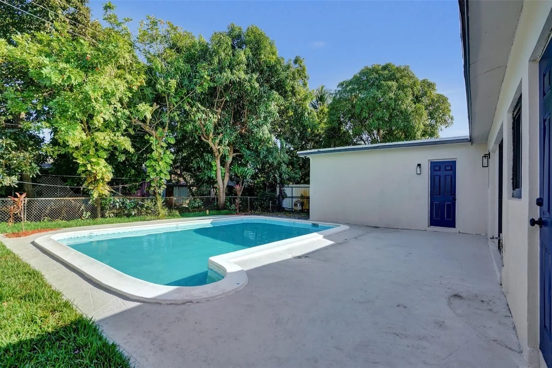 Photo of 2331 Nassau Drive