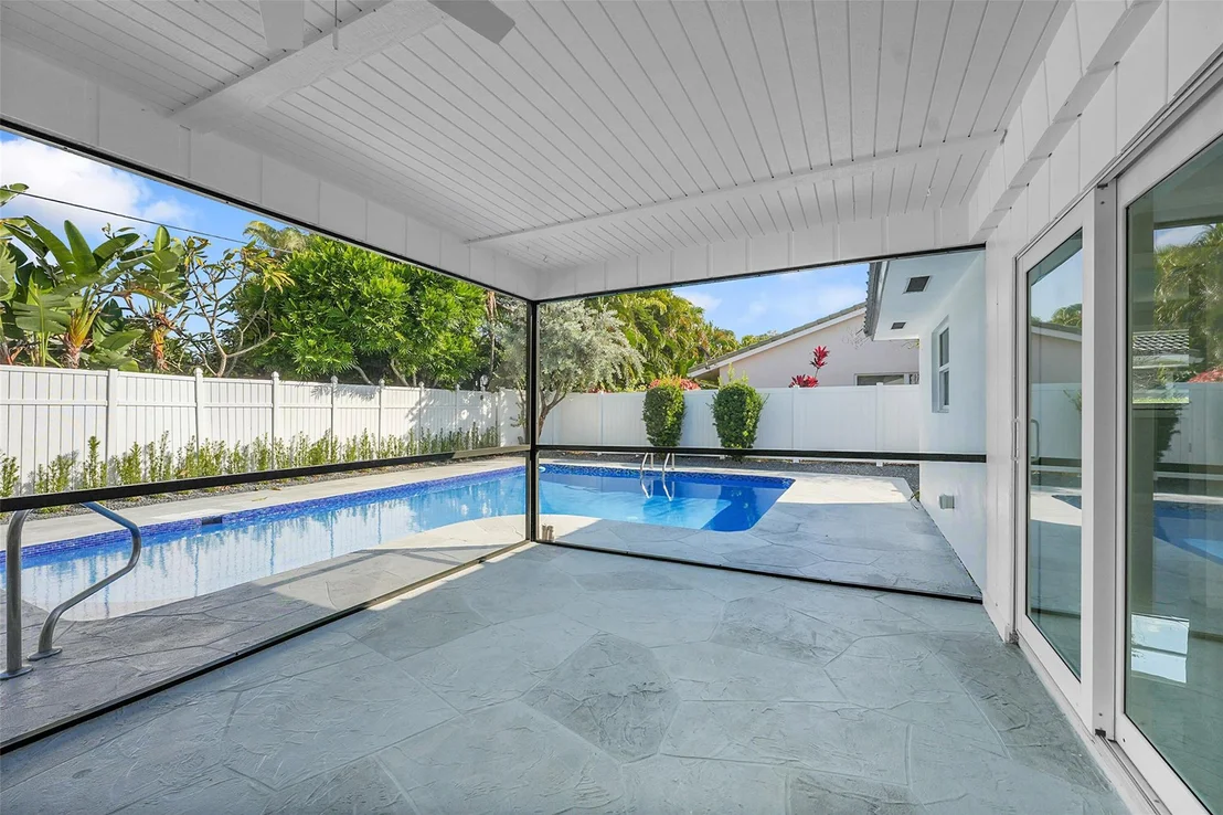 Photo of 1190 Dolphin Road