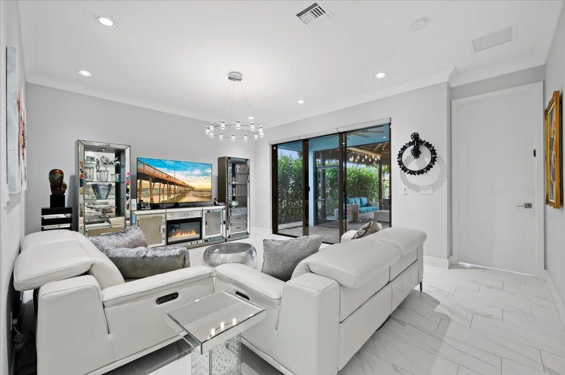 Photo of 5442 Starfish Road