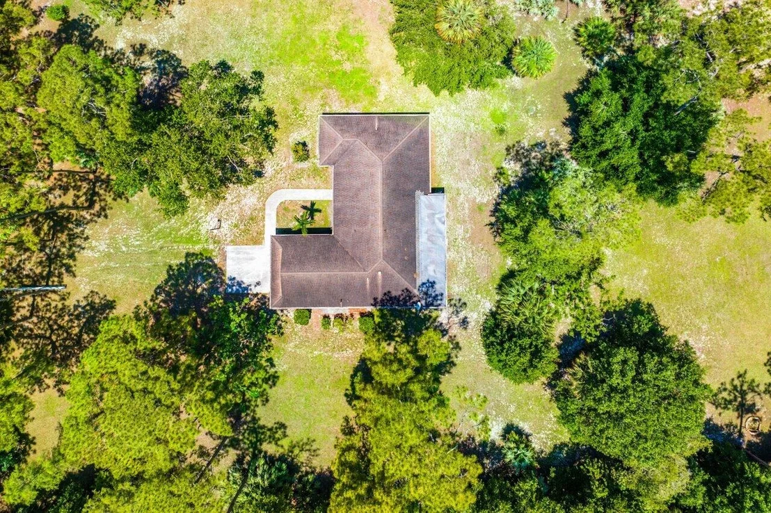 Photo of 15094 Timberlane Place