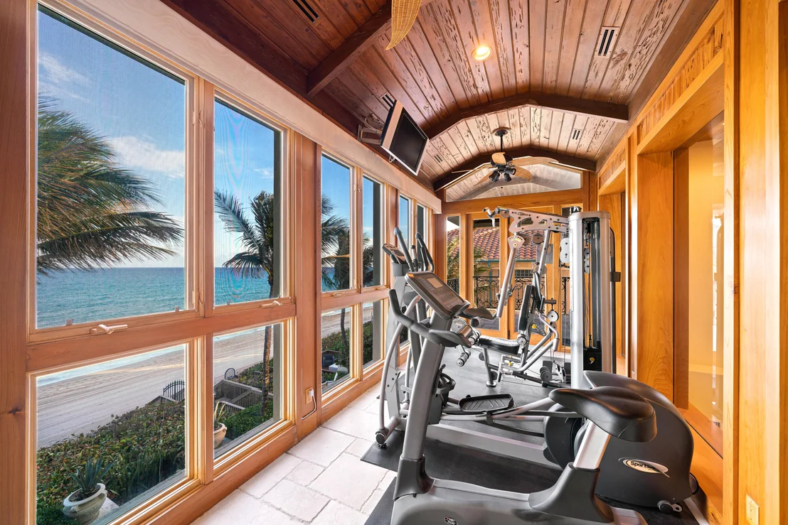 Photo of 4117 S Ocean Boulevard