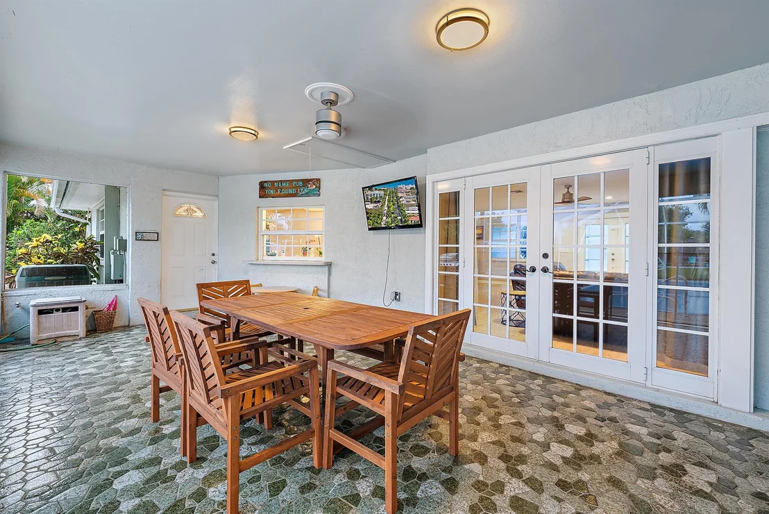 Photo of 5354 SE Horseshoe Point Road
