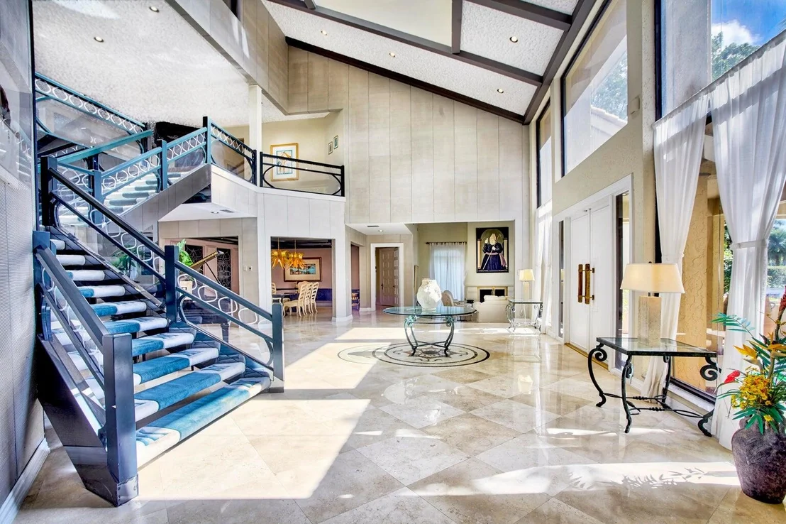 Photo of 21125 Hamlin Drive