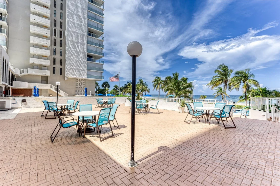 Photo of Unit 708 at 1010 S Ocean Boulevard