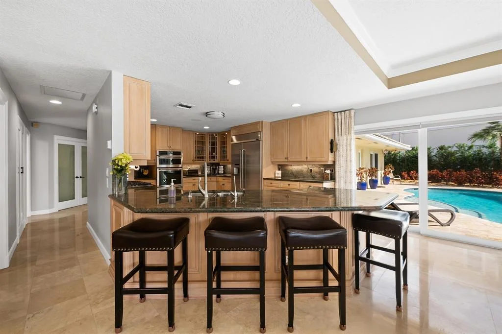 Photo of 2600 NE 33rd Street