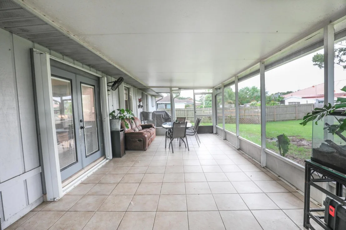 Photo of 6103 Palm Drive
