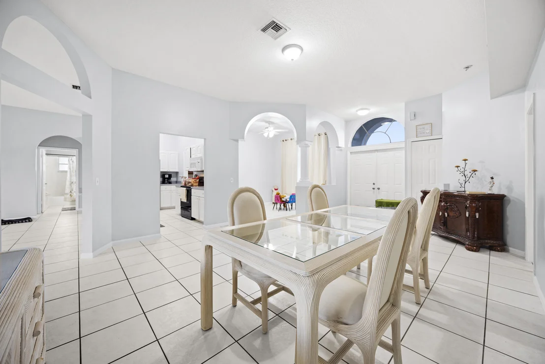 Photo of 4584 Windmill Road