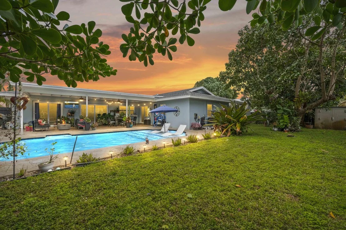Photo of 6427 Travis Road