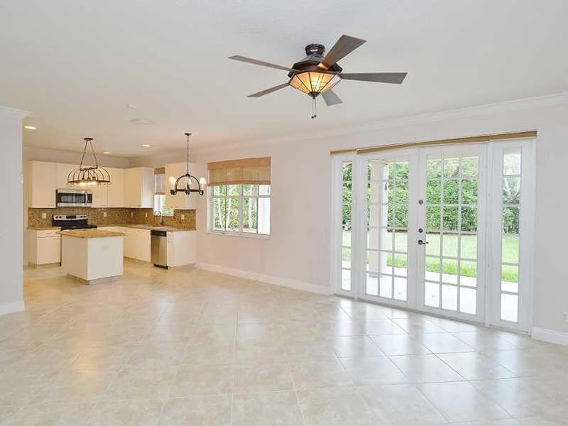 Photo of 1095 Sunflower Circle
