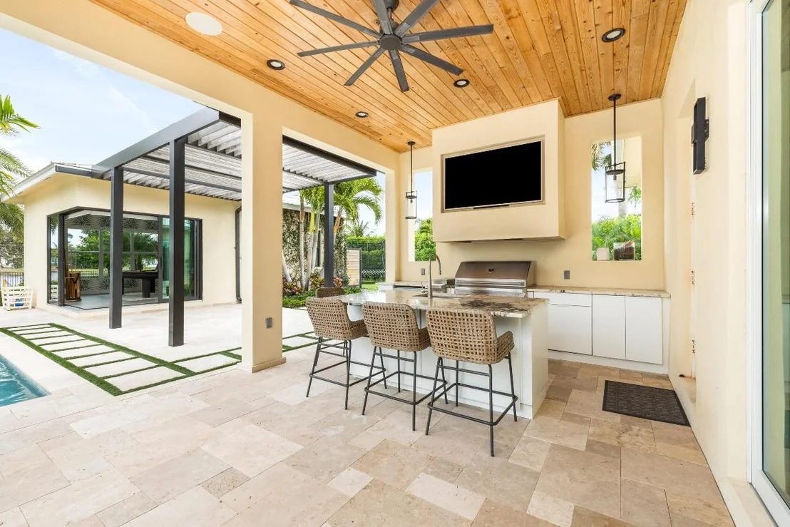 Photo of 8001 SE Old Plantation Circle