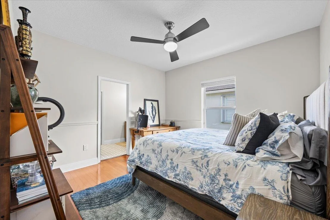 Photo of 464 Oriole Lane
