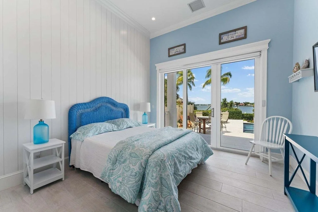 Photo of 5874 Pennock Point Road