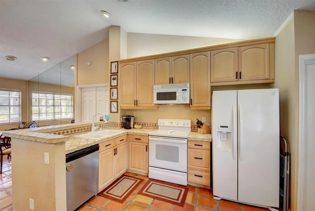 Photo of 1840 Edgewater Drive