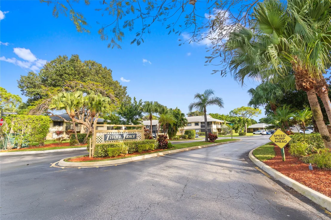 Photo of Unit 104 at 567 Trace Circle