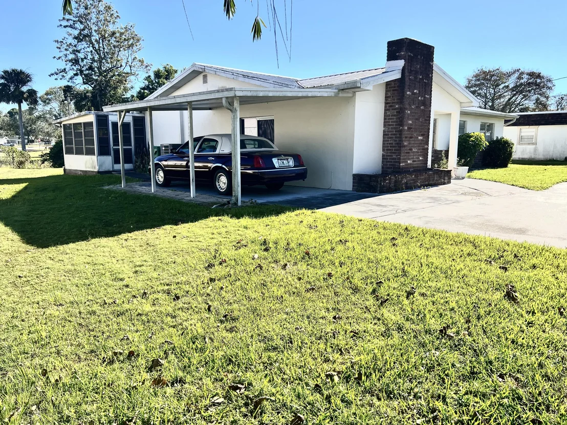 Photo of 1303 SE 8th Avenue