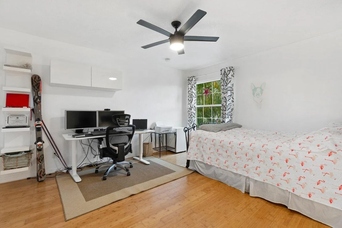 Photo of 6828 Hendry Drive