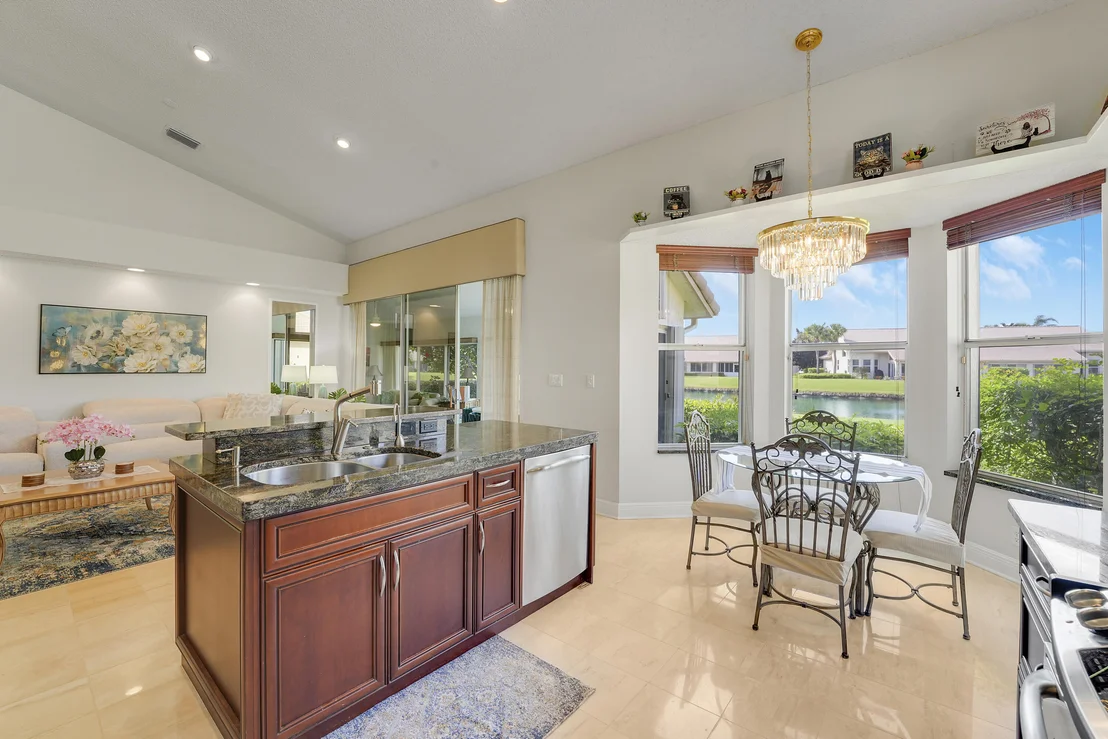 Photo of 7136 ASHFORD Lane