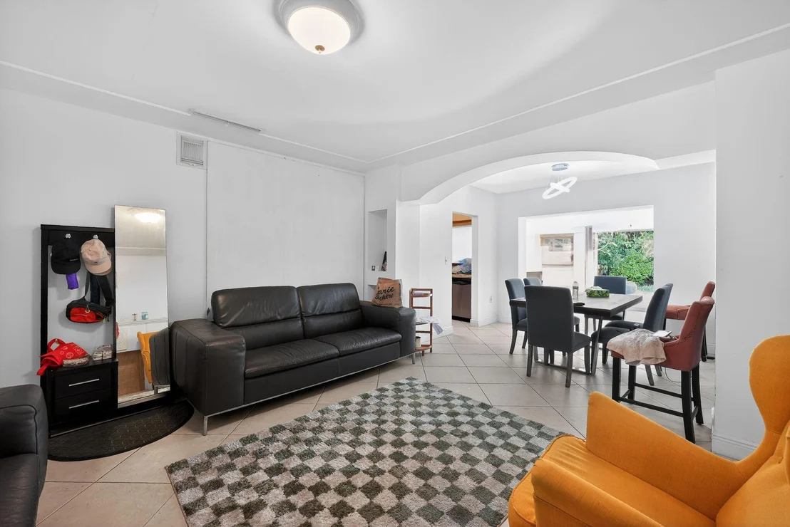 Photo of 2131 Biarritz Drive