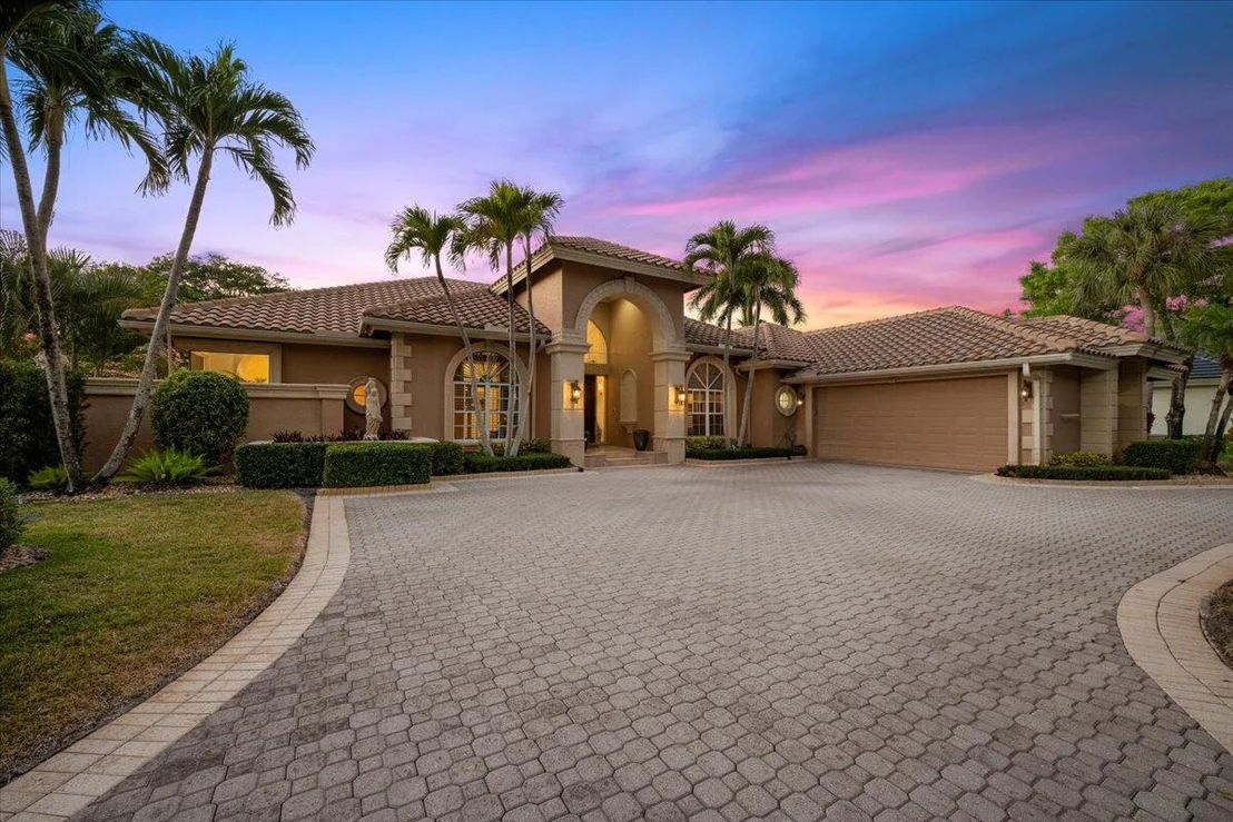Photo of 1338 Breakers West Boulevard