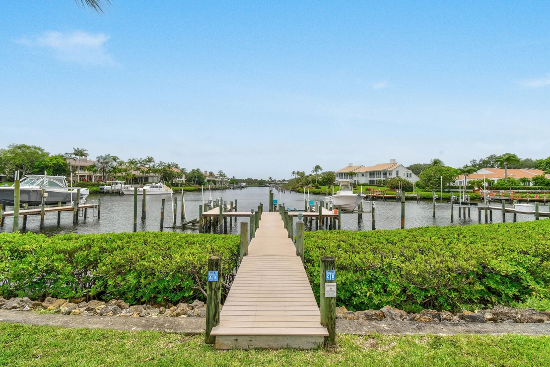 Photo of Unit 701 at 701 Captains Way