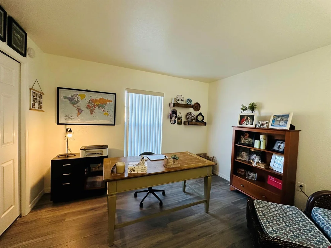Photo of 15025 SW 24th Circle