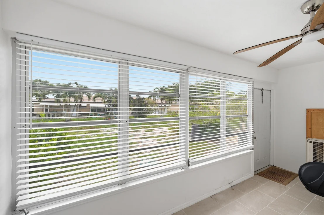 Photo of Unit B at 955 Circle Drive