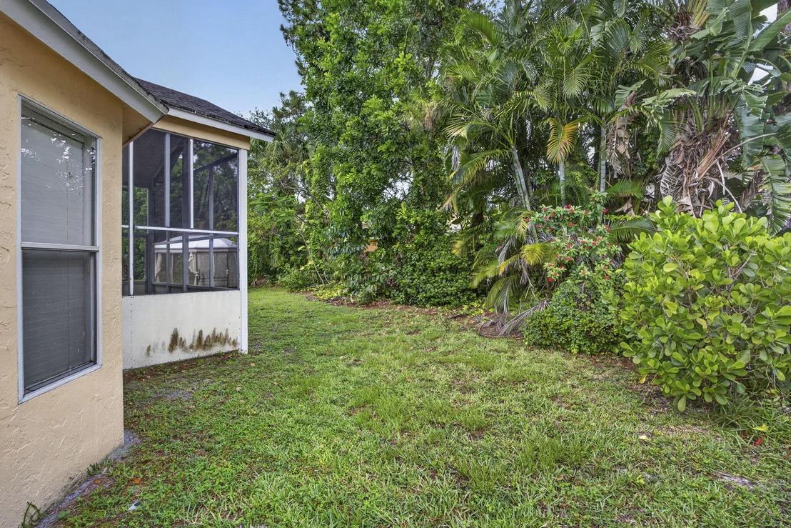Photo of 120 Paddock Lane