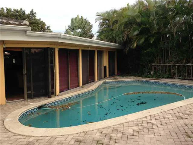 Photo of 361 SE 6th Avenue