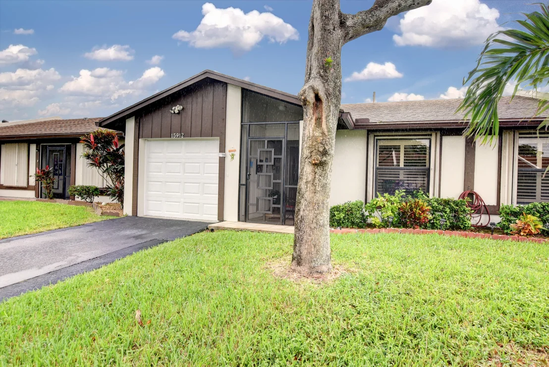 Photo of 15912 Forsythia Circle
