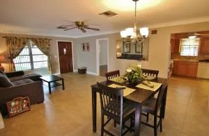 Photo of 1308 Crest Drive