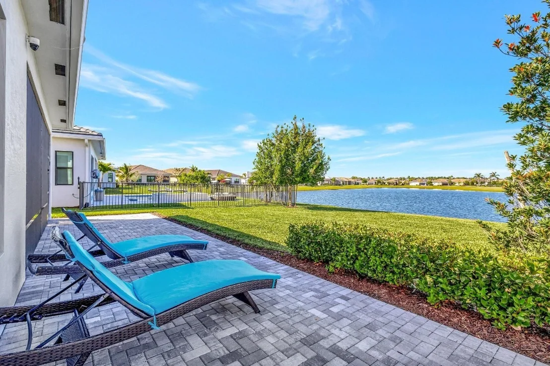 Photo of 15865 Key Biscayne Lane