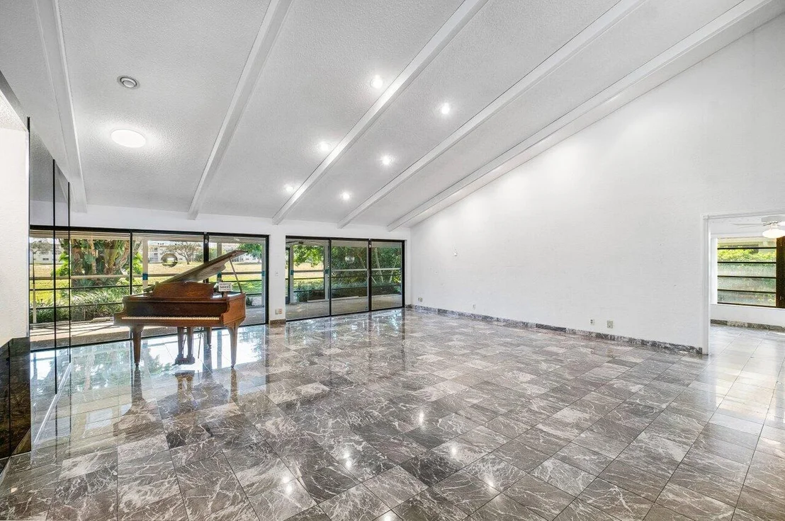 Photo of 5560 NW 3rd Terrace W