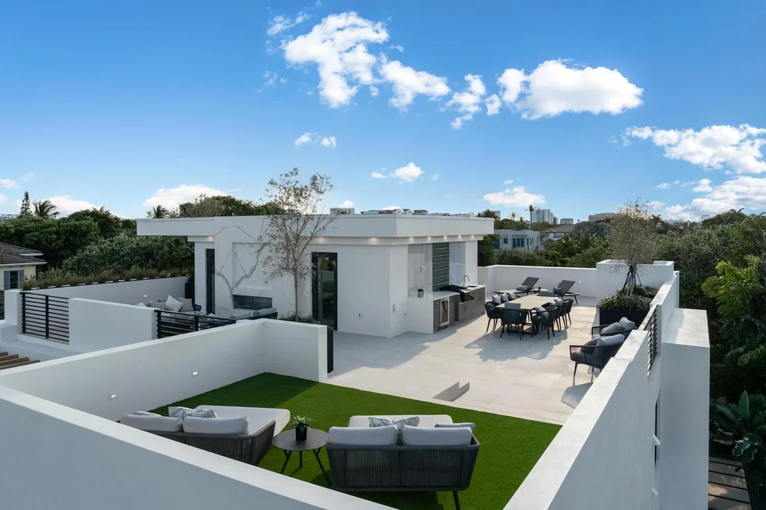 Photo of 400 NE Olive Way