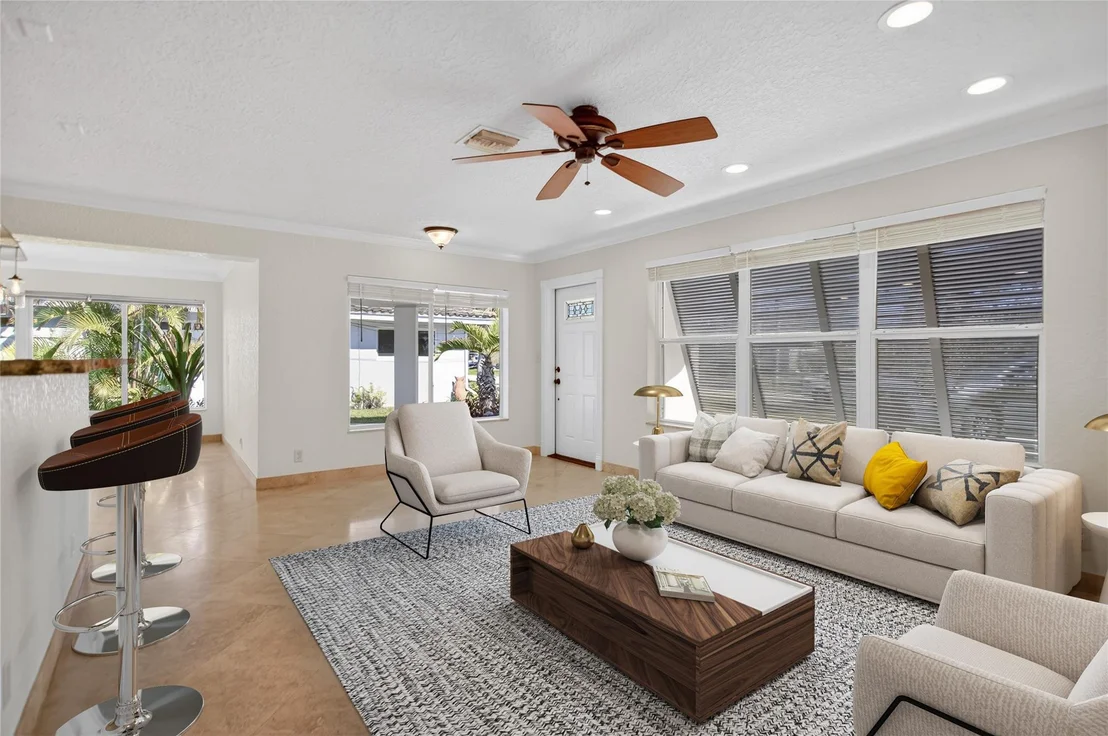 Photo of 601 SE 5th Terrace