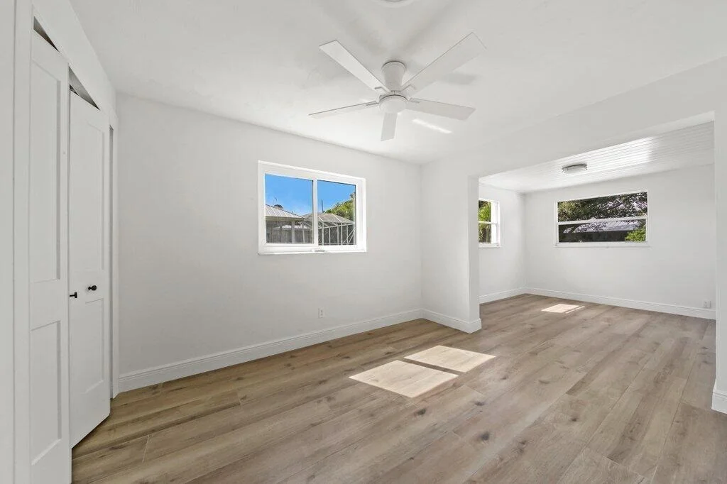 Photo of 2416 NW Everglades Boulevard