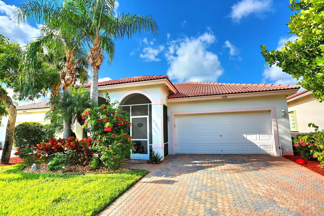 Photo of 8218 Bellafiore Way