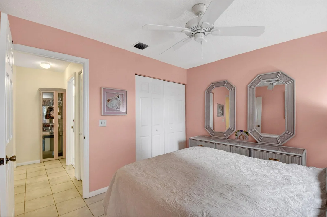 Photo of 164 Sausalito Drive