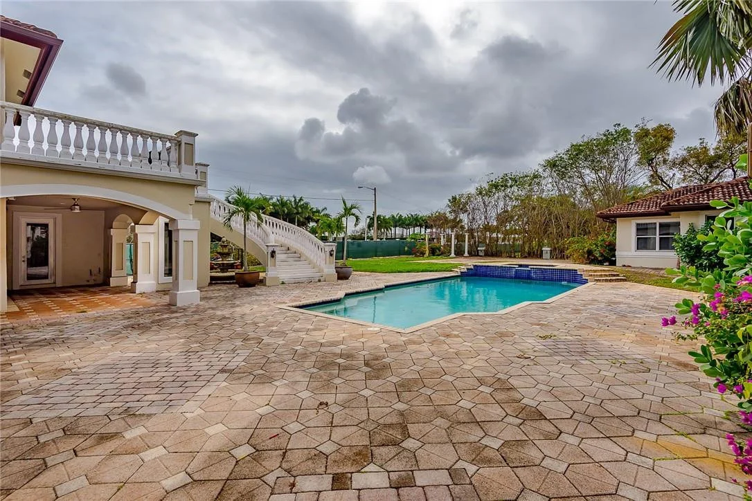 Photo of 17600 Fieldbrook Circle